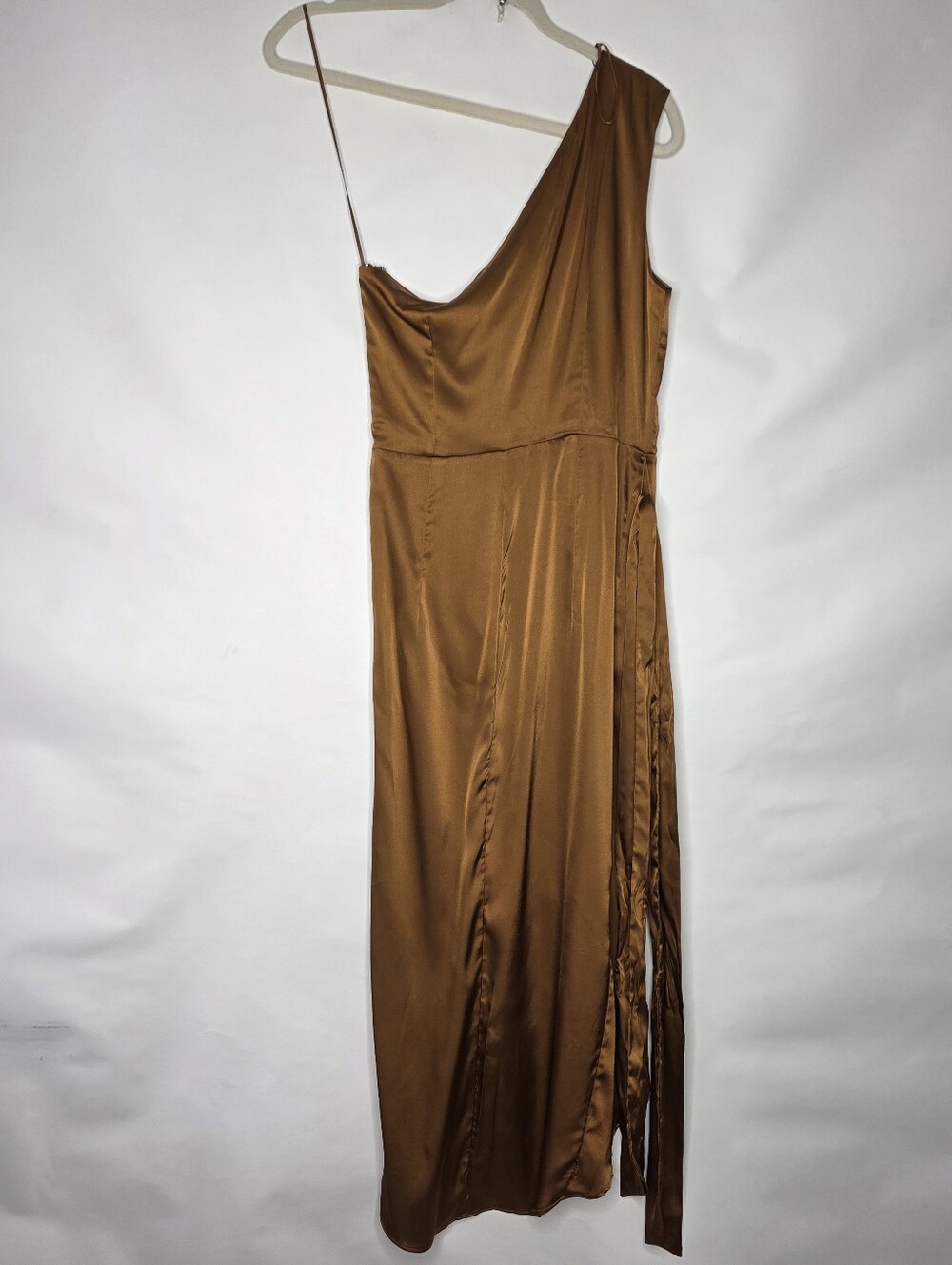 Baltic Born Celia One Shoulder Midi Dress Size M Bronze Satiny Belt Glam NEW - Picture 5 of 12